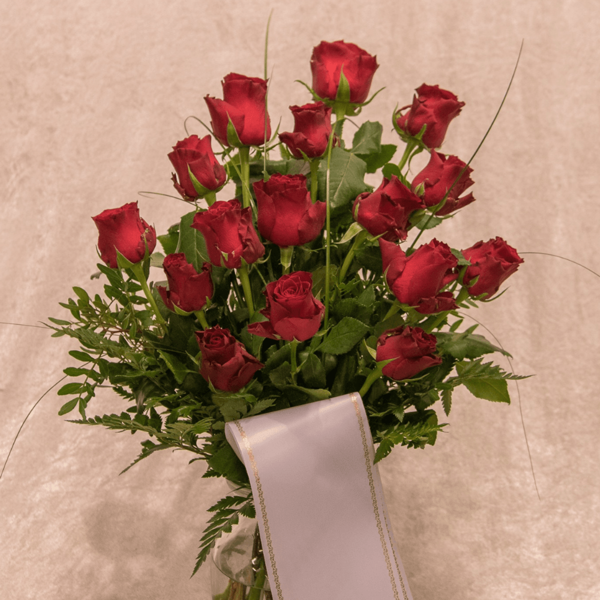 Bårebukett i seremoniens farger- medium